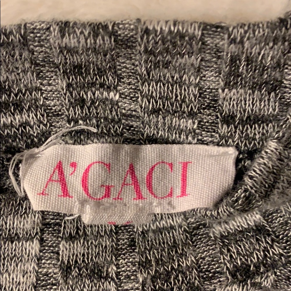 Grey T - Picture 2 of 3
